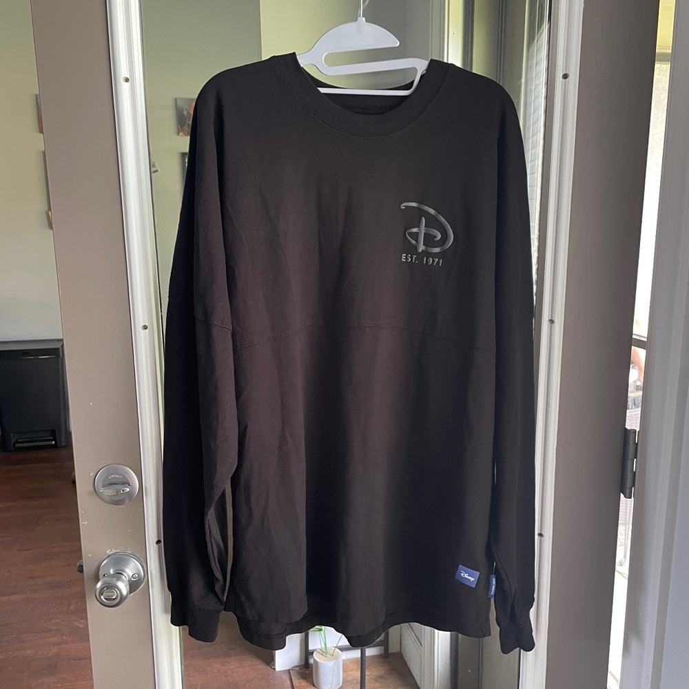 **SOLD** Disney World Black Spirit Jersey L